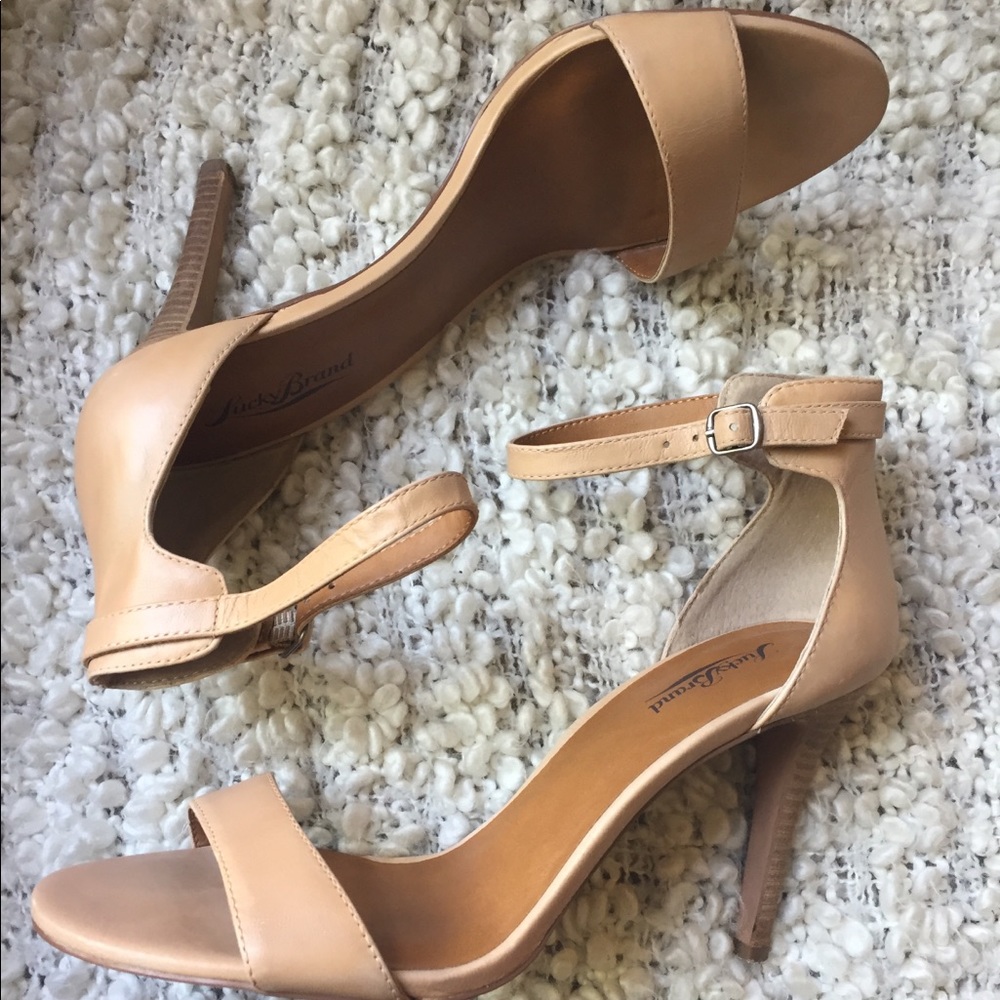 🇺🇸 SALE! Lucky Brand Juliet Heels Nude 9.5